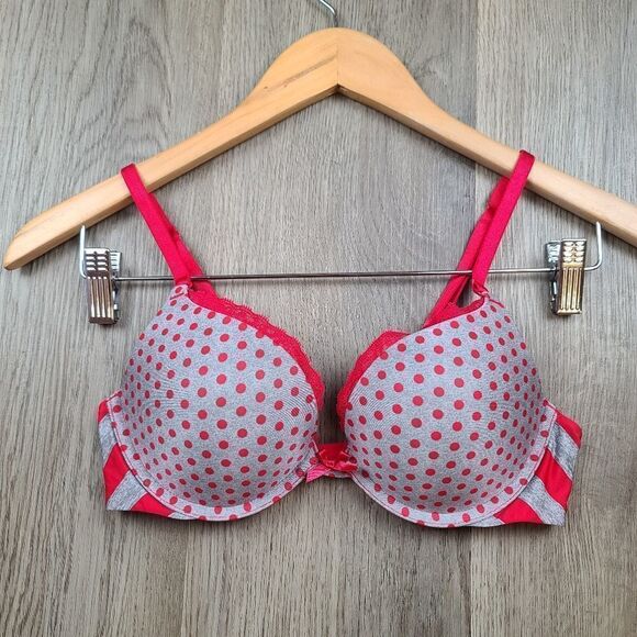 Victoria's Secret Push-up Bra size 32C - Picture 1 of 7